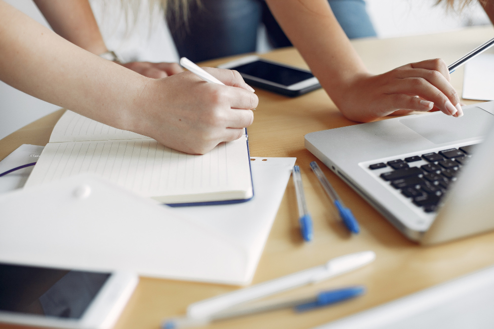 Jak przygotować się finansowo na studia dziecka?